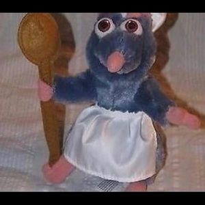 Meet your Posher, Cass